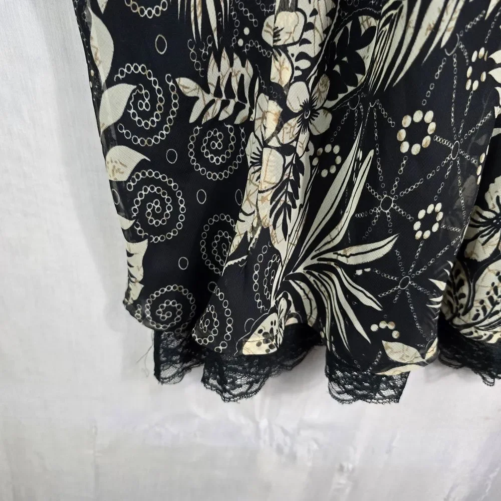 White House Black Market Sleeveless Blouse Black Floral Top - Picture 12 of 12